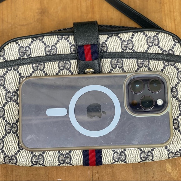 🔥💙Gucci Navy and Red Monogram shoulder Bag - Picture 15 of 15